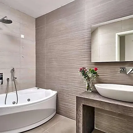 Arte And Mare Luxury And Ξενοδοχείο 5*